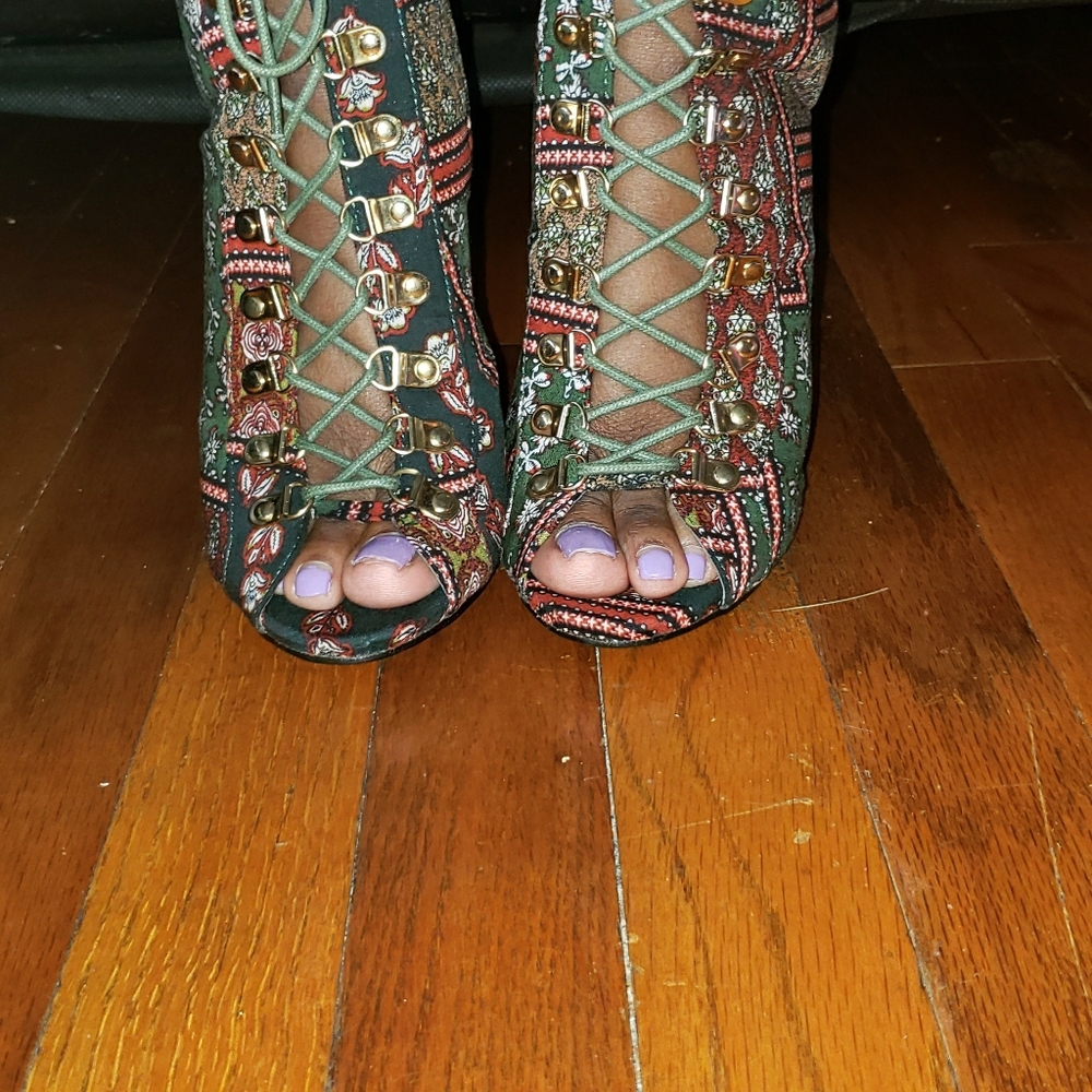 Green peep toe heels